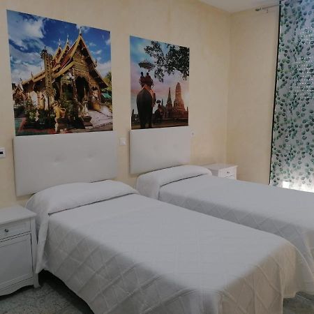 Hostal Restaurante Casa Isabel Gamonal Ngoại thất bức ảnh